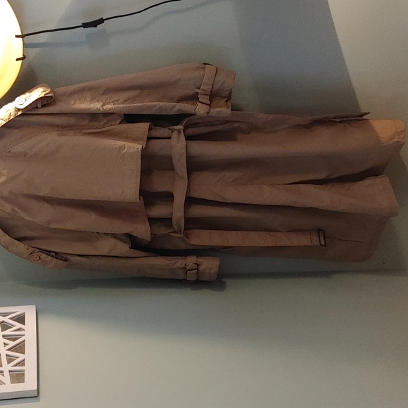NWT Intermission Tan Trench Coat Size Medium - Picture 3 of 14